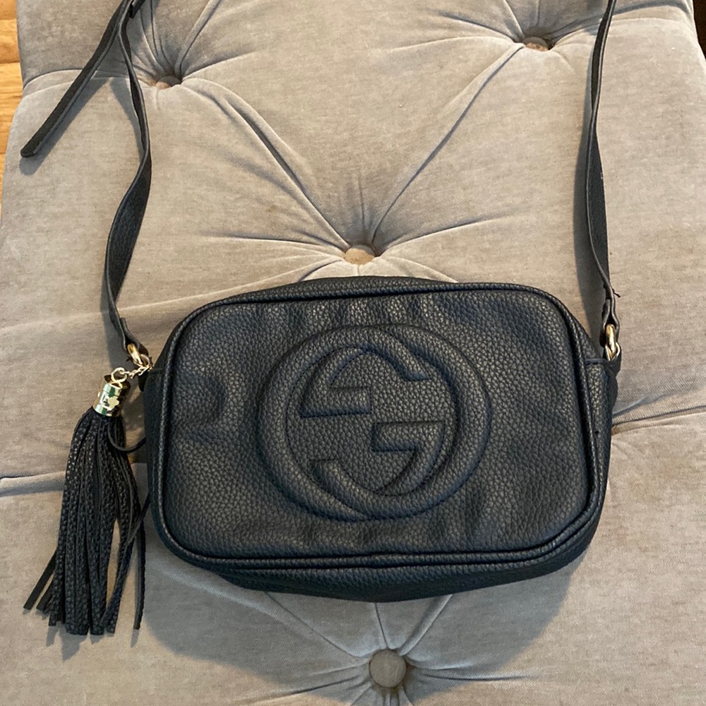 Gucci black pebbles leather Soho Disco crossbody handbag